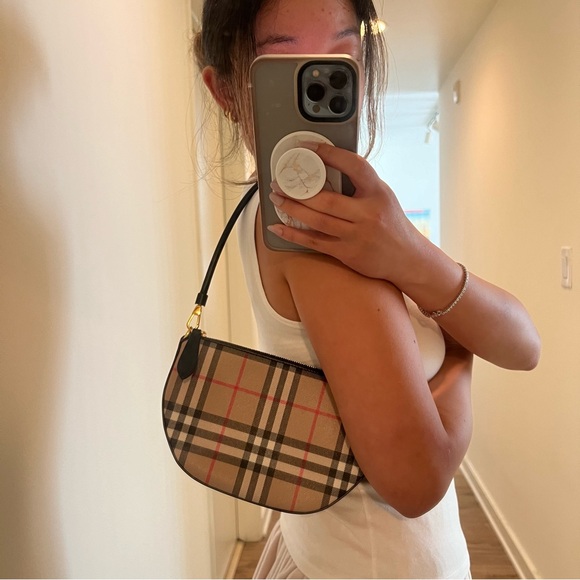 Burberry Check Shoulder Bag - Picture 8 of 8
